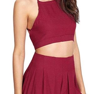 NWOT Red BOHO shorts & crop tie top SIZE M